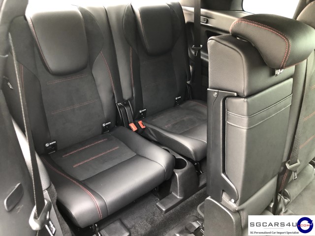 mercedes-glb200-ingress-seats-last-row